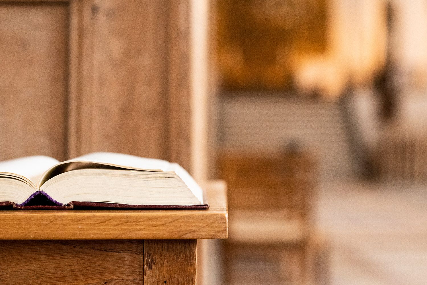 Referenzen/Landeskirchenamt/AdobeStock_250368532.jpg